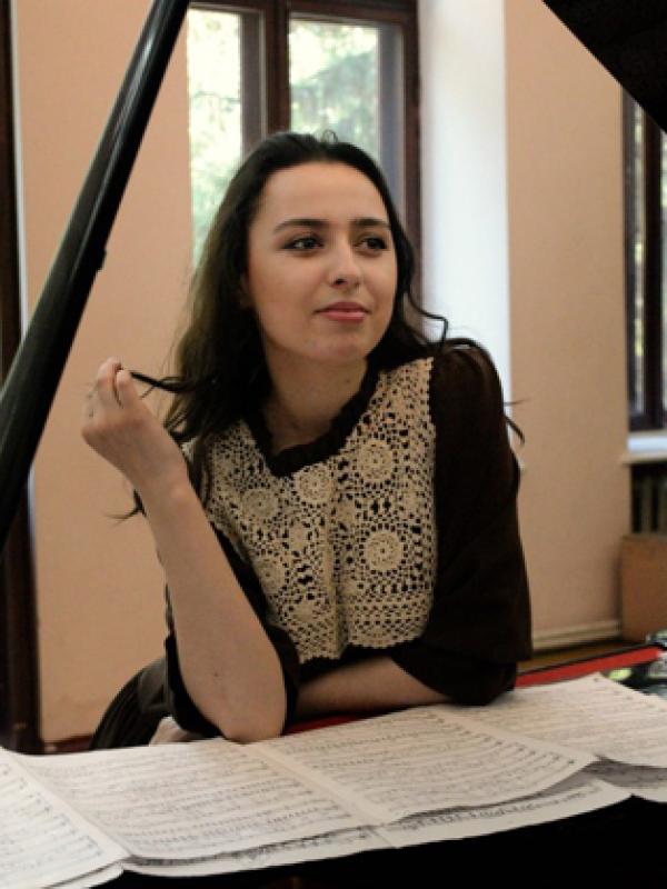 Бородакий Стела